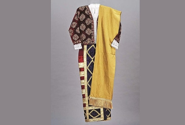 Traditional Dress of Goa [For Men & Women] | The Viral Blaze